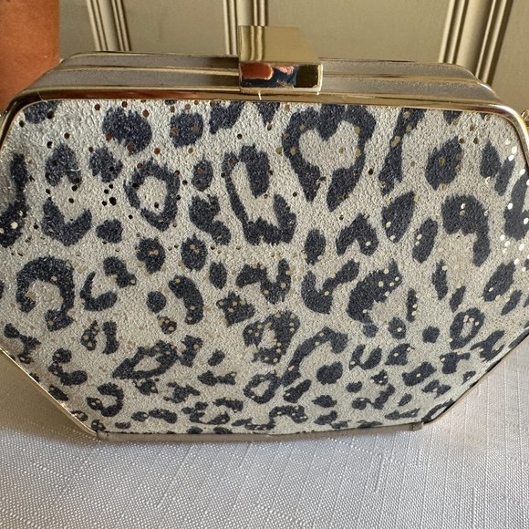 Bodhi Small Purse Clutch Leopard Print Gold Chain - Picture 3 of 7